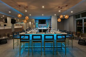 Embassy Suites by Hilton Montreal Airport
