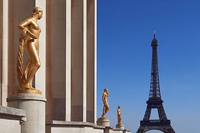 Plaza Tour Eiffel Hotel