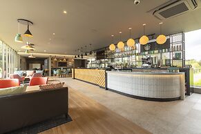 Holiday Inn Basildon by IHG