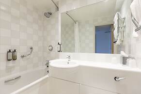 Holiday Inn Basildon by IHG