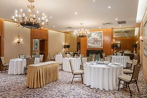 The Omni King Edward Hotel