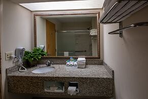 Moncks Corner Inn