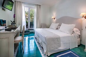 Punta Molino Beach Resort and Thermal Spa