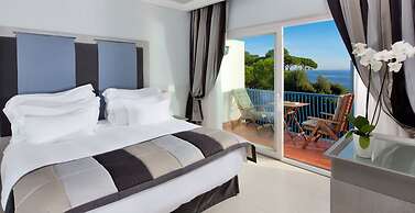Punta Molino Beach Resort and Thermal Spa