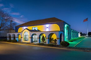 Days Inn by Wyndham Austin