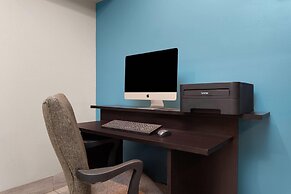 Days Inn by Wyndham Austin