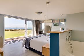 Saldanha Bay Hotel