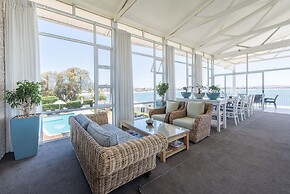 Saldanha Bay Hotel
