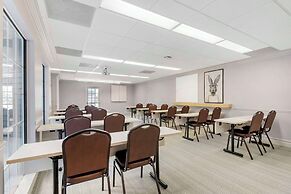 Sonesta ES Suites Dulles Airport