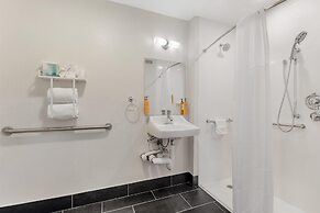 Sonesta ES Suites Dulles Airport
