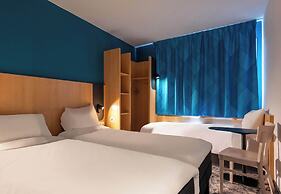 B&B HOTEL Amiens Centre Cathédrale