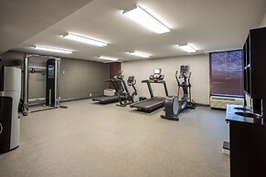 Holiday Inn Express Newark Airport Elizabeth by IHG