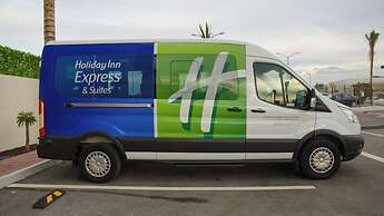 Holiday Inn Express Newark Airport Elizabeth by IHG