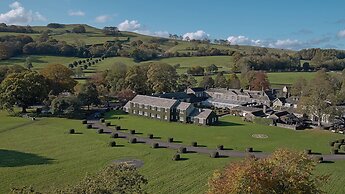 The Devonshire Arms Hotel