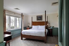 The Devonshire Arms Hotel