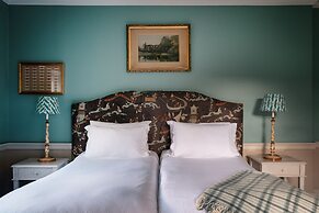 The Devonshire Arms Hotel
