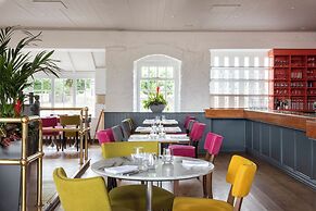 The Devonshire Arms Hotel