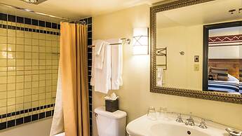 Inn and Spa at Loretto