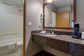SureStay Plus Hotel By Best Western Salmon Arm
