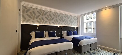 Commodore Hotel