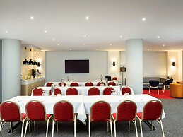 ibis Perth
