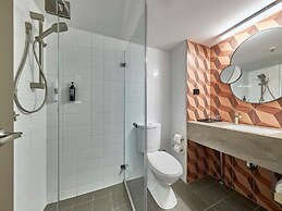 ibis Perth