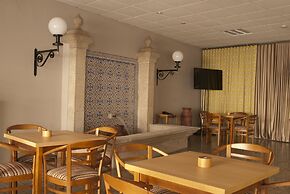 Hotel Rainha D. Amelia, Arts & Leisure