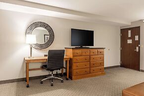 Drury Plaza Hotel Broadview - Wichita