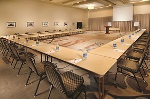 Drury Plaza Hotel Broadview - Wichita