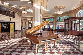 Drury Plaza Hotel Broadview - Wichita