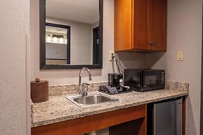 Drury Plaza Hotel Broadview - Wichita