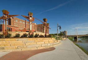 Drury Plaza Hotel Broadview - Wichita