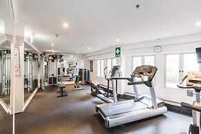 Holiday Inn Sydney Potts Point by IHG