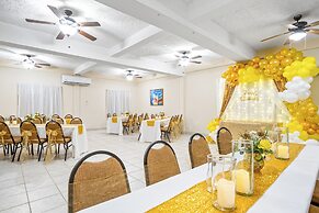 Sunbreeze Hotel