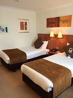Best Western Plus Moat House Reading