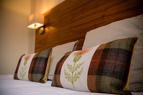 Nevis Bank Inn