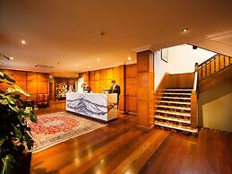 Mercure Canberra