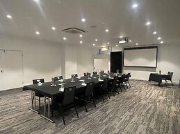Mercure Canberra