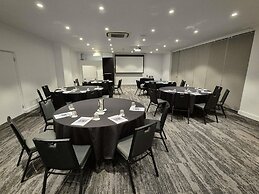 Mercure Canberra