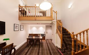Mercure Canberra