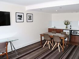 Mercure Canberra