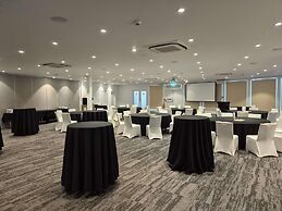 Mercure Canberra