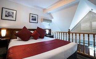 Mercure Canberra
