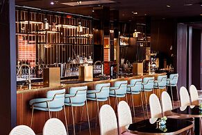 Clarion Hotel The Hub