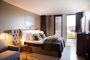 Clarion Hotel The Hub