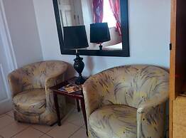 Towne Hotel