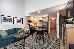 Crystal Lodge
