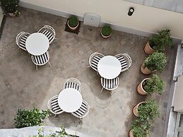 New Hotel Lafayette