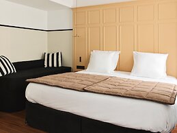 New Hotel Lafayette