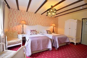 The Roundabout Hotel